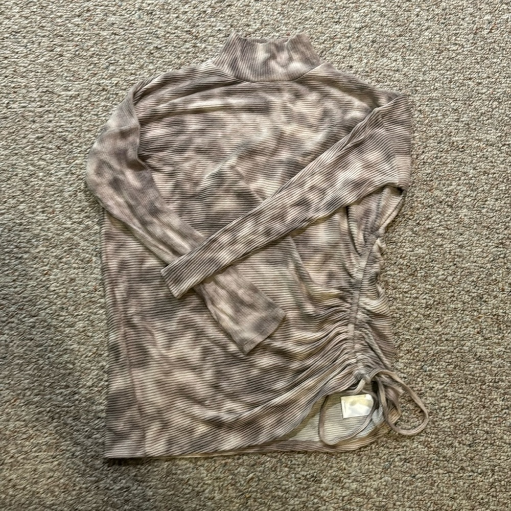 Never worn (without tags though) Express light cotton long sleeve top